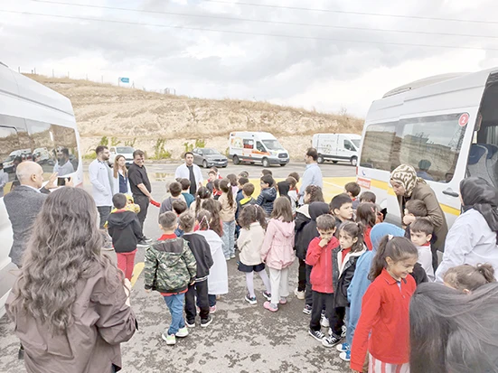 &Ouml;ĞRENCİLER HAYVAN BAKIM VE REHABİLİTASYON MERKEZİ&rsquo;Nİ ZİYARET ETTİ