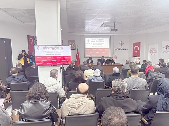 BAĞIMLILIKLA M&Uuml;CADELEDE BATMAN MODELİ STK&rsquo;LARA TANITILDI