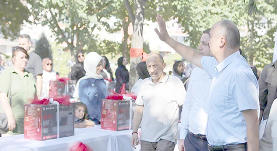 KADIN EMEĞİ EVLERDE &Uuml;RETİME D&Ouml;N&Uuml;Ş&Uuml;YOR