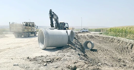 ALTYAPI &Ccedil;ALIŞMALARI S&Uuml;R&Uuml;YOR