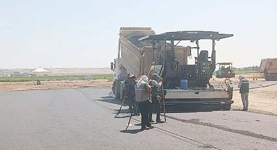 ASFALT &Ccedil;ALIŞMALARI ARALIKSIZ S&Uuml;R&Uuml;YOR