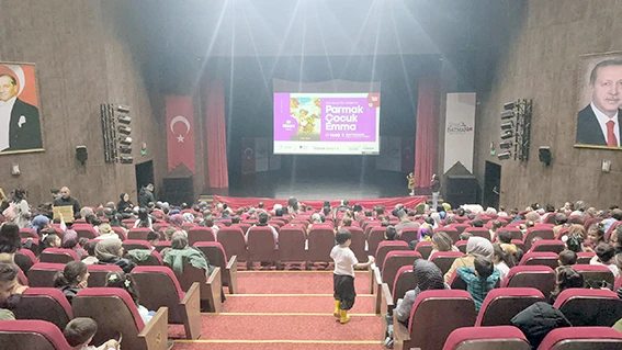 PARMAK &Ccedil;OCUK EMMA MİNİKLERİ B&Uuml;Y&Uuml;LEDİ