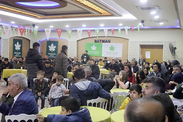 POLAT'TAN SERÊ SALÊ KUTLAMASI