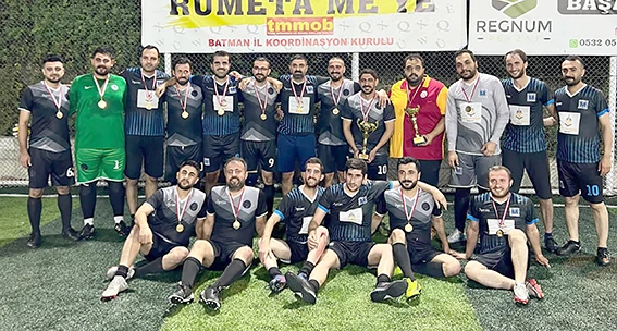 TMMOB FUTBOL TURNUVASINDA 14 TAKIM YARIŞTI