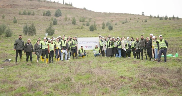 YAŞAM HASTANESİ'NDEN FİDAN DİKME ETKİNLİĞİ