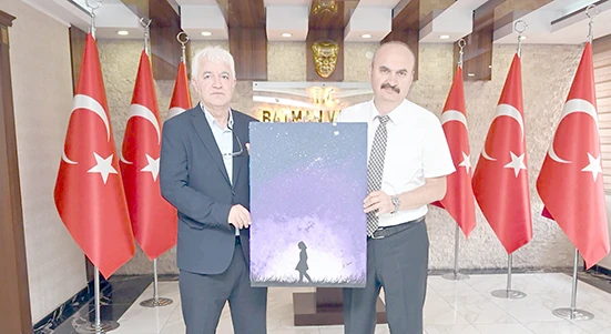 YEŞİLAY BATMAN ŞUBESİNDEN VALİ CANALP’A ZİYARET