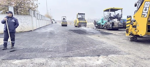 1,5 AYDA 7 BİN 335 TON ASFALT SERİMİ GER&Ccedil;EKLEŞTİ