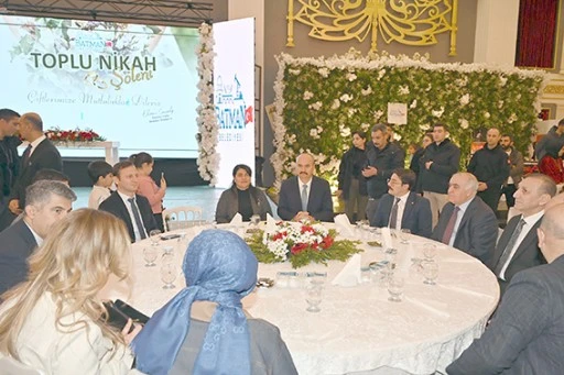 100 &Ccedil;İFTİN TOPLU NİKAH SEVİNCİ