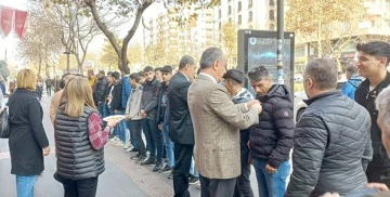 150 GENÇ CHP’YE KATILDI