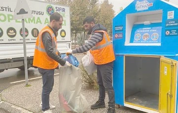 167 TON ATIK GİYSİ GERİ D&Ouml;N&Uuml;Ş&Uuml;ME KAZANDIRILDI