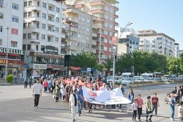 19 MAYIS GEN&Ccedil;LİK HAFTASI COŞKUYLA KUTLANIYOR