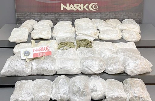 20 KİLOGRAM SKUNK ELE GEÇİRİLDİ