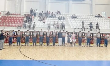 200 FOLKLORCUNUN G&Ouml;Z&Uuml; VALİ CANALP&rsquo;TA