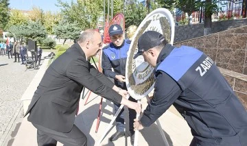 29 EKİM &Ccedil;ELENK SUNMA T&Ouml;RENİ GER&Ccedil;EKLEŞTİRİLDİ