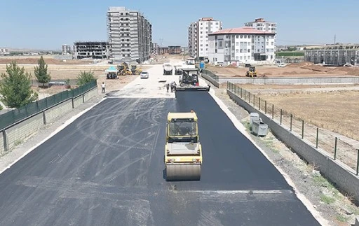 51 BİN TON ASFALT SERİMİ GER&Ccedil;EKLEŞTİRİLDİ