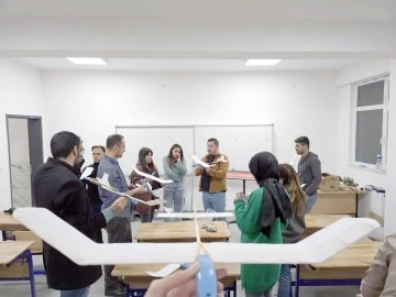 55 &Ouml;ĞRENCİ SERTİFİKA ALDI