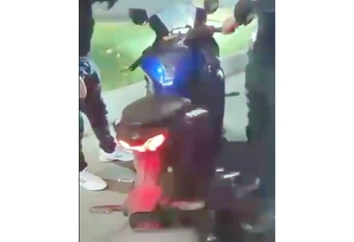 ABARTI EGZOZ KULLANAN ARA&Ccedil;LAR TRAFİKTEN MEN EDİLDİ