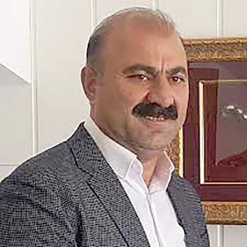 AHMET DİN&Ccedil; VAKFI&rsquo;NDAN &Uuml;NİVERSİTE &Ouml;ĞRENCİLERİNE BURS DESTEĞİ