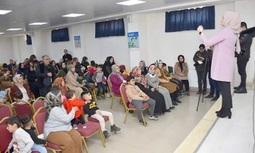 AİLE OKULU EĞİTİMLERİNE B&Uuml;Y&Uuml;K KATILIM