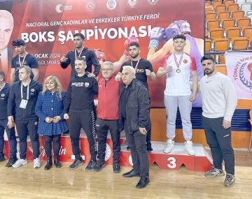 AKTAŞ, BOKS&rsquo;TA T&Uuml;RKİYE &Uuml;&Ccedil;&Uuml;NC&Uuml;S&Uuml; OLDU