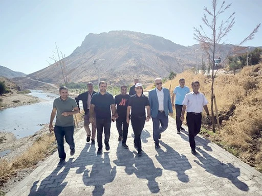 ALI&Ccedil;LI&rsquo;DA PARKE TAŞI D&Ouml;ŞEME &Ccedil;ALIŞMALARI TAMAMLANDI