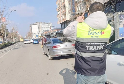 ARA&Ccedil; S&Uuml;R&Uuml;C&Uuml;LERİ DENETLENİYOR