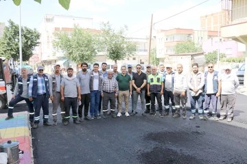 ASFALT SEZONU DOSTLAR CADDESİ&rsquo;NDE A&Ccedil;ILDI