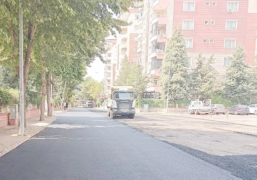 ASFALT VE YENİ YOL MESAİSİ