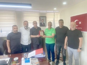 ASKF&rsquo;DEN MURAT KAYA&rsquo;YA PLAKET