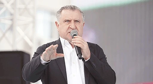 BAKAN BAK, BATMAN'A GELİYOR