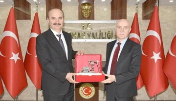 BAKAN YARDIMCISI ERDİL&rsquo;DEN VALİ CANALP&rsquo;A ZİYARET