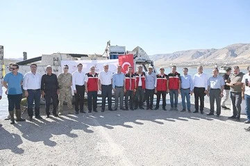 BARAJ G&Ouml;LLERİNE 2 MİLYON YAVRU SAZAN BALIĞI BIRAKILDI