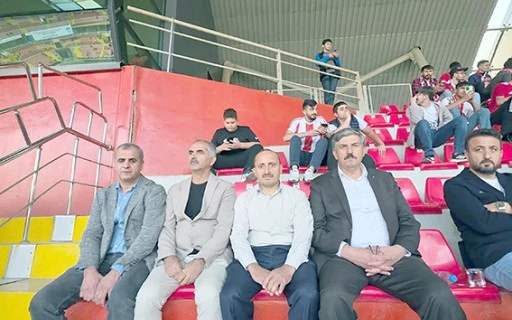 BAŞKAN &Ccedil;İFT&Ccedil;İ &ldquo;G&Ouml;N&Uuml;LLERİN ŞAMPİYONU OLDULAR&rdquo;