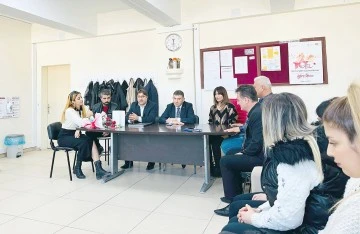 BAŞKAN DEMİR&rsquo;DEN &Ouml;ĞRETMENLER G&Uuml;N&Uuml; ZİYARETİ