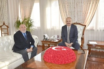 BAŞKAN G&Uuml;NEŞ&rsquo;TEN VALİ CANALP&rsquo;A ZİYARET