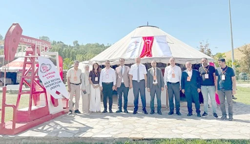 BATMAN, AHLAT&rsquo;TA MALAZGİRT COŞKUSUNA ORTAK OLDU