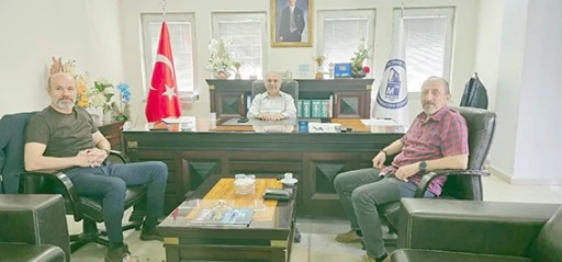 BATMAN BELEDİYESİ&rsquo;NDEN EXPRESS GAZETESİ&rsquo;NE ZİYARET