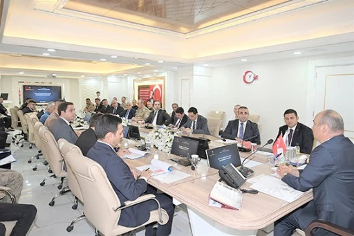 BATMAN'DA ANIZ YANGINLARIYLA M&Uuml;CADELE