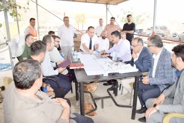 BATMAN GİRİŞİNE YAPILACAK 7 KM DUBLE YOL İÇİN İLK KAZMA VURULDU