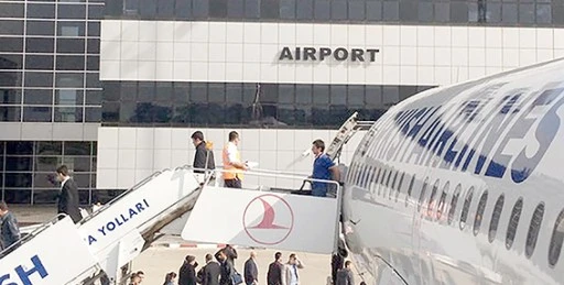 BATMAN HAVALİMANINDA U&Ccedil;UŞLAR G&Uuml;ND&Uuml;ZE ALINIYOR