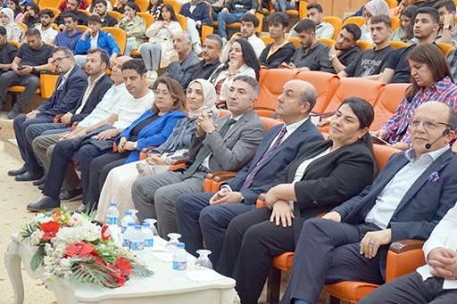 BAT&Uuml;&rsquo;DE &lsquo;İYİ Y&Ouml;NETİŞİM, KALİTELİ YAŞAM&rsquo; KONFERANSI D&Uuml;ZENLENDİ