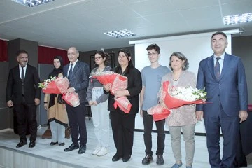 BAYAN CANALP, &Ouml;ĞRENCİLERLE BULUŞTU