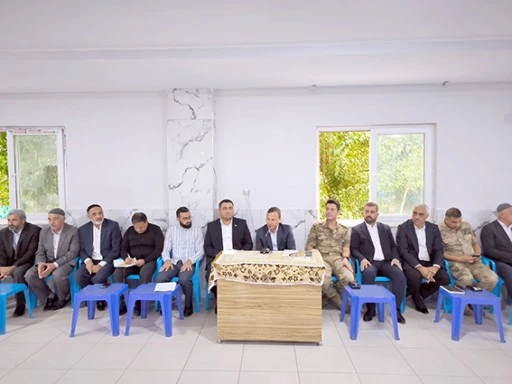 BEKİRHAN&rsquo;DA MUHTAR VE VATANDAŞLARI DİNLEDİ