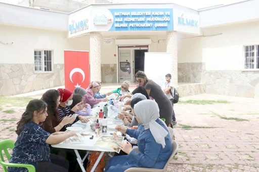 BELEDİYE&rsquo;DEN ANNELER G&Uuml;N&Uuml;&rsquo;NE &Ouml;ZEL GERİ D&Ouml;N&Uuml;Ş&Uuml;M AT&Ouml;LYESİ