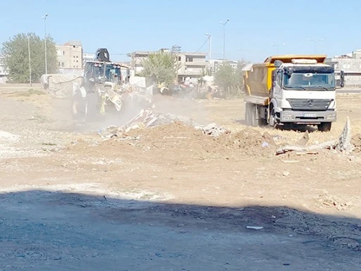 BELEDİYE&rsquo;DEN HAFRİYAT TEMİZLİĞİ