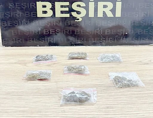 BEŞİRİ&rsquo;DE UYUŞTURUCU OPERASYONU