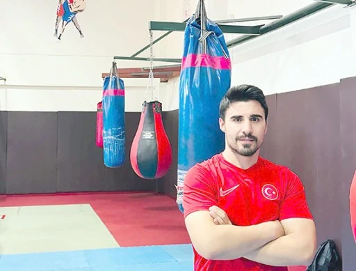 BOKS ANTREN&Ouml;R&Uuml; G&Uuml;ZEL&rsquo;E MİLLİ G&Ouml;REV