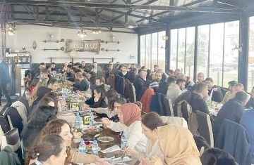 B&Uuml;RO MEMUR-SEN &Uuml;YELERİ YEMEKTE BULUŞTU