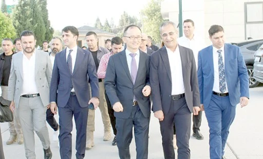 &Ccedil;İN B&Uuml;Y&Uuml;KEL&Ccedil;İSİ XUEBİN, OSB&rsquo;Yİ İNCELEDİ