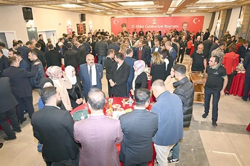 CUMHURİYET BAYRAMI KUTLAMALARI KABUL T&Ouml;RENİ İLE SON BULDU